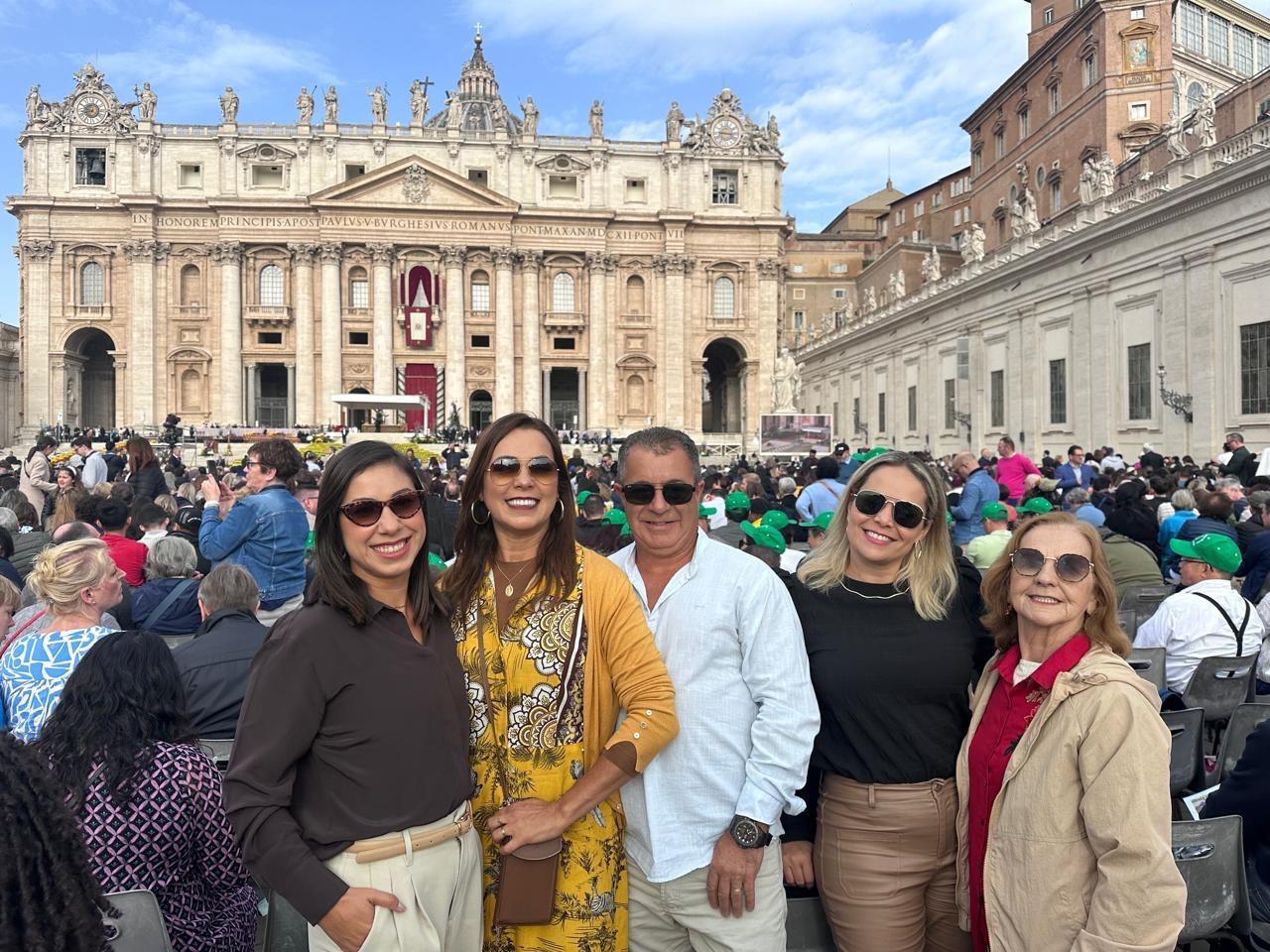 Sandumonenses contam como foi presenciar o último aparecimento público do Papa Francisco no Vaticano